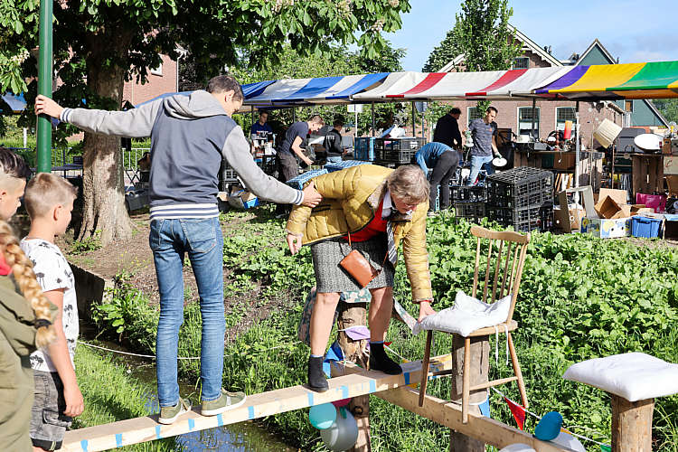 Rommelmarkt 2022 Waarder_032